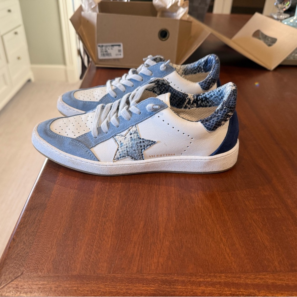 Vintage Havana Star Sneakers - White Blue Snake Print - new in box